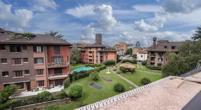 Apartment 10 rooms of 317 m² in Milano (20151)