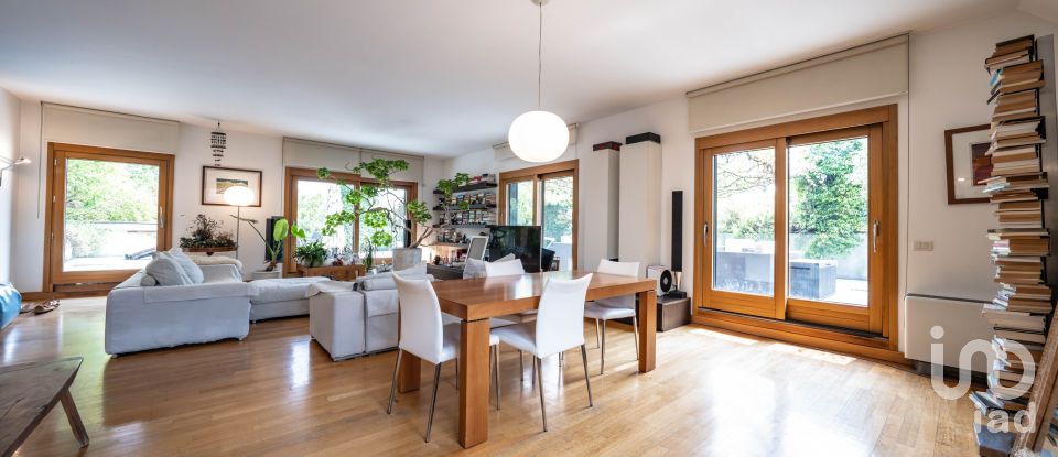 Apartment 10 rooms of 317 m² in Milano (20151)