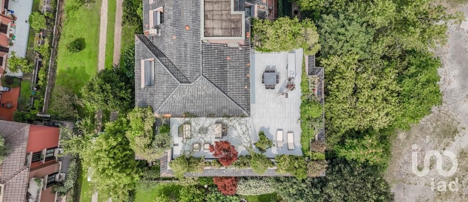 Apartment 10 rooms of 317 m² in Milano (20151)