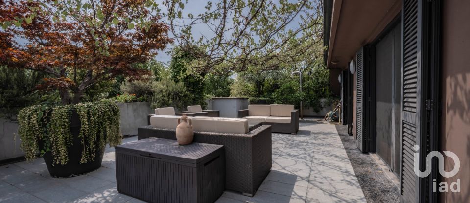 Apartment 10 rooms of 317 m² in Milano (20151)