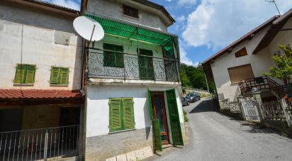 Casa indipendente / Villa 7 locali di 110 m² in Millesimo (17017)