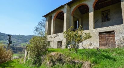 Casa indipendente 9 locali di 250 m² in Monesiglio (12077)