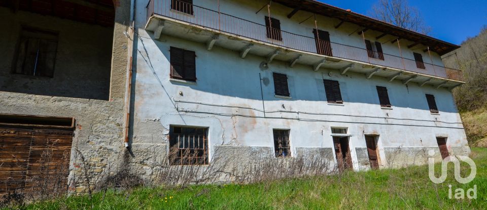 Casa indipendente 9 locali di 250 m² in Monesiglio (12077)