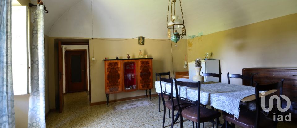 Casa indipendente 9 locali di 250 m² in Monesiglio (12077)