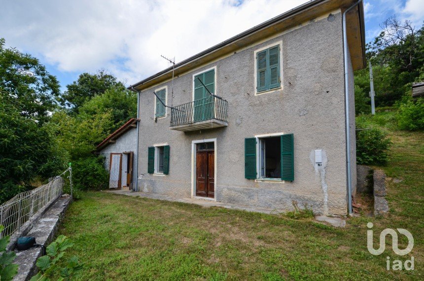 House 5 rooms of 100 m² in Murialdo (17013)