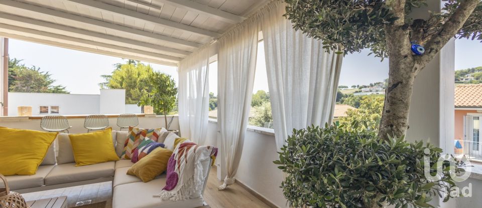 Quadrilocale di 115 m² a Numana (60026)