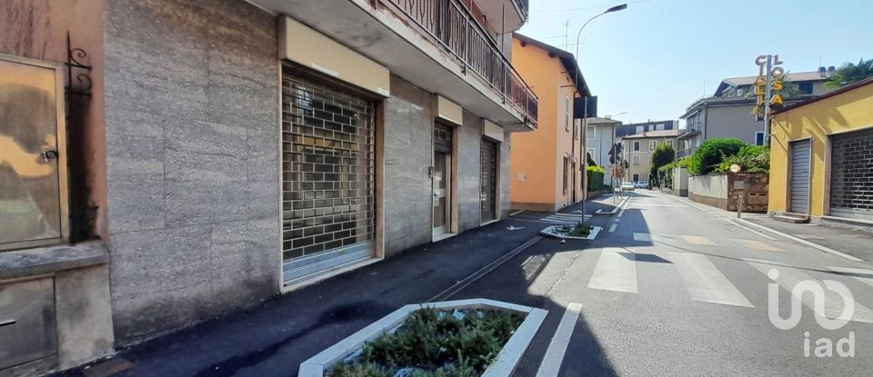 Shop / premises commercial of 130 m² in Erba (22036)