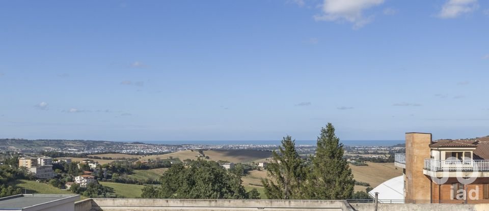 Three-room apartment of 113 m² in Montegranaro (63812)