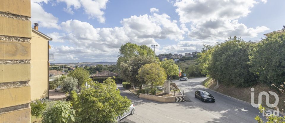 Three-room apartment of 113 m² in Montegranaro (63812)