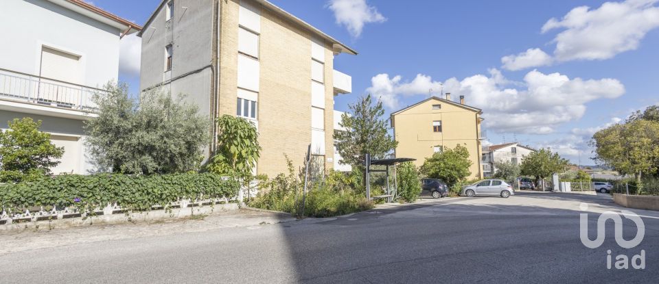 Three-room apartment of 113 m² in Montegranaro (63812)