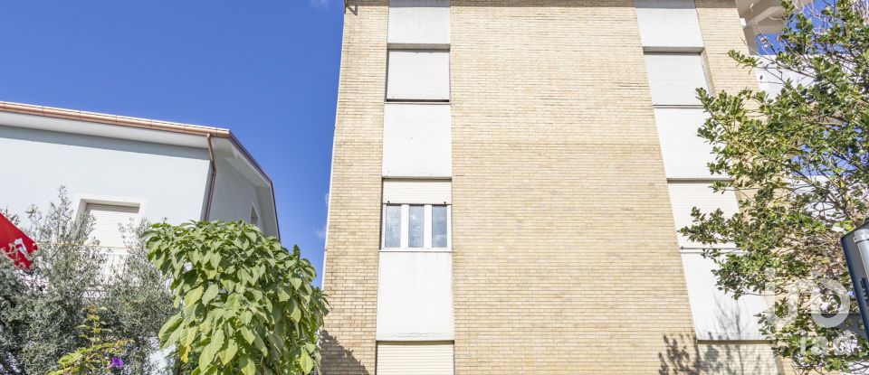 Three-room apartment of 113 m² in Montegranaro (63812)