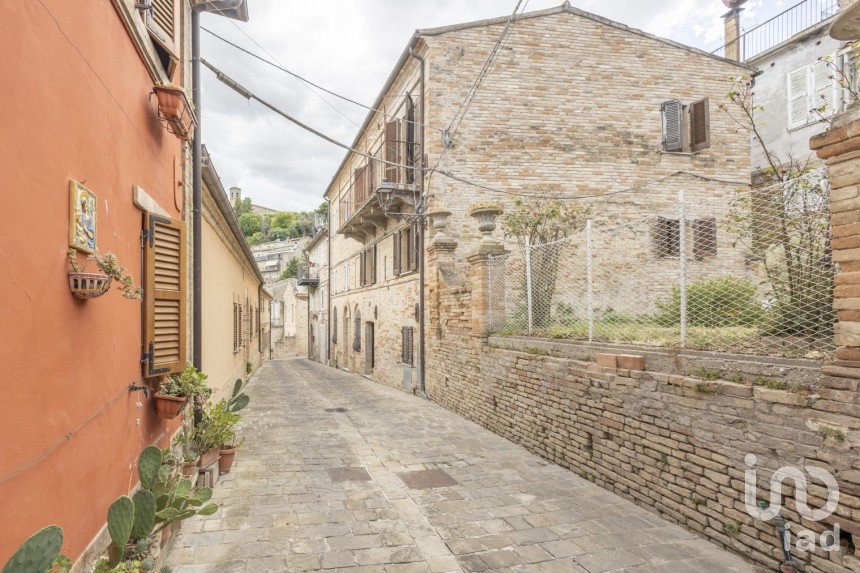 Two-room apartment of 56 m² in Montegiorgio (63833)