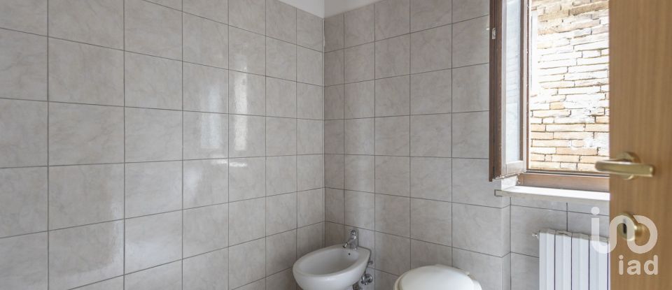 Two-room apartment of 56 m² in Montegiorgio (63833)