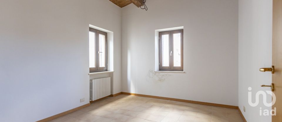 Two-room apartment of 56 m² in Montegiorgio (63833)