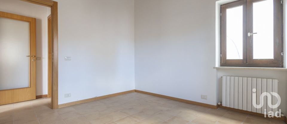 Two-room apartment of 56 m² in Montegiorgio (63833)