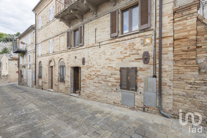 Two-room apartment of 68 m² in Montegiorgio (63833)