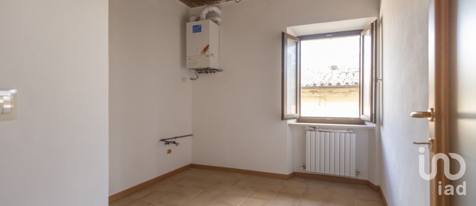 Two-room apartment of 68 m² in Montegiorgio (63833)