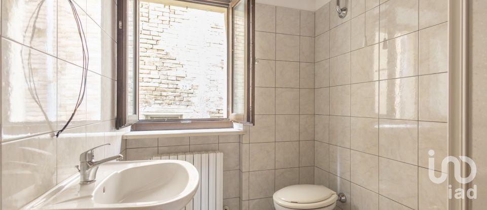 Two-room apartment of 68 m² in Montegiorgio (63833)