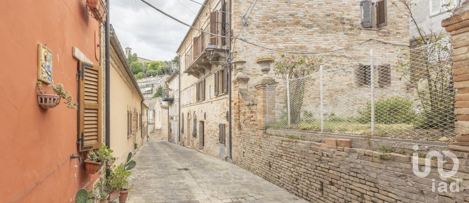 Two-room apartment of 68 m² in Montegiorgio (63833)