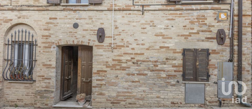 Two-room apartment of 68 m² in Montegiorgio (63833)