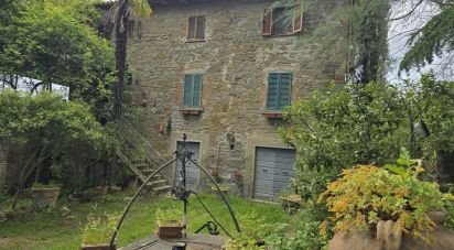 Casa indipendente 0 locali di 230 m² in Tuoro sul Trasimeno (06069)