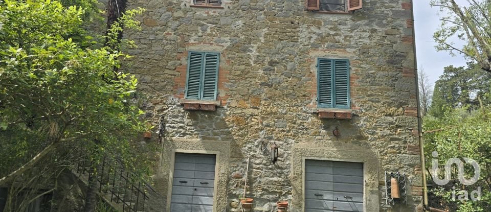 Casa indipendente 0 locali di 230 m² in Tuoro sul Trasimeno (06069)