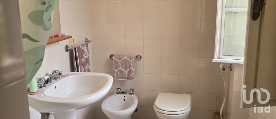 Casa indipendente 0 locali di 230 m² in Tuoro sul Trasimeno (06069)