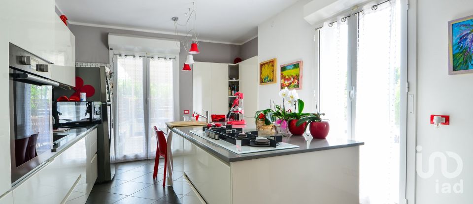 Two-room apartment of 65 m² in Savona (17100)