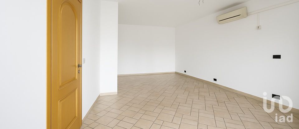 Apartment 10 rooms of 151 m² in Roseto degli Abruzzi (64026)