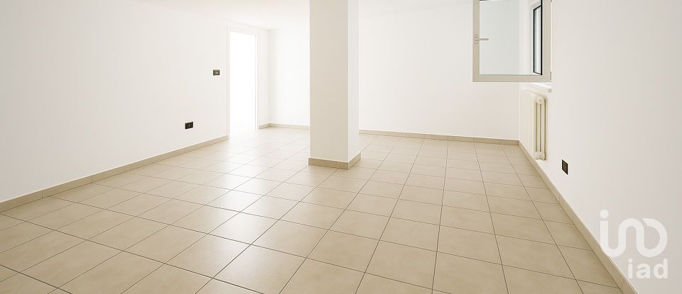 Apartment 10 rooms of 151 m² in Roseto degli Abruzzi (64026)