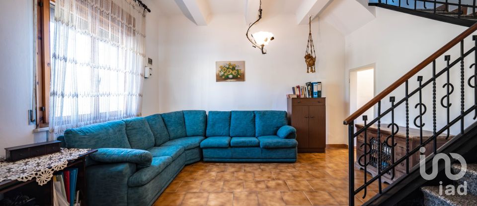 Casa indipendente / Villa 6 locali di 228 m² in Migliarino (44027)