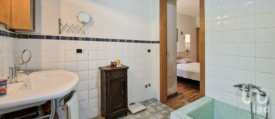 Rifugio 5 locali di 145 m² in Sant'Elpidio a Mare (63811)