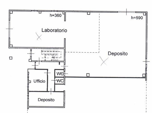 Negozio / locale commerciale di 570 m² in Treia (62010)