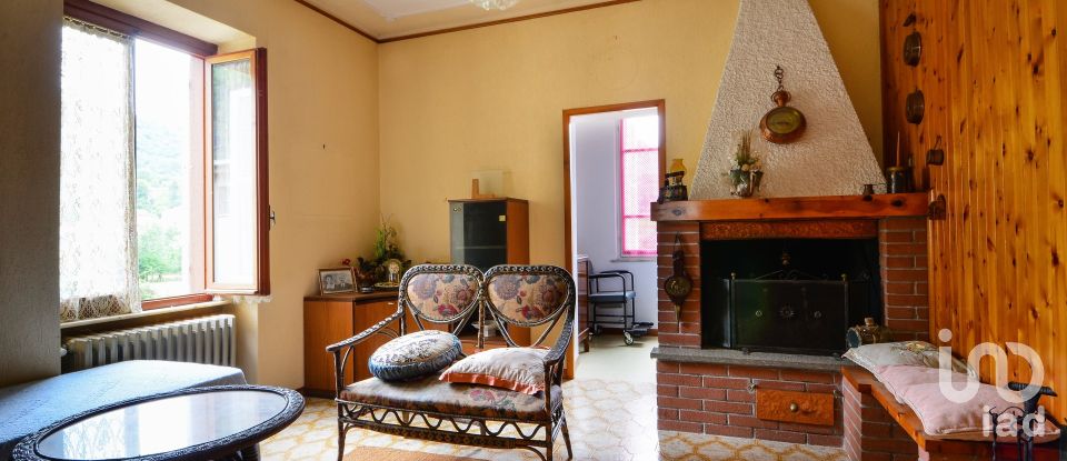 House 8 rooms of 202 m² in Millesimo (17017)