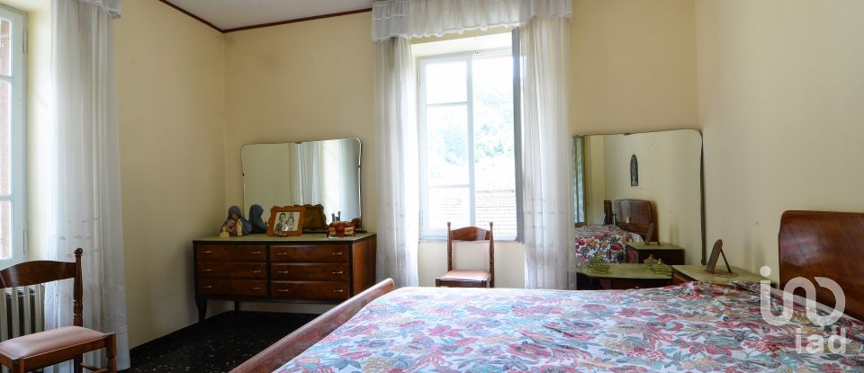 House 8 rooms of 202 m² in Millesimo (17017)