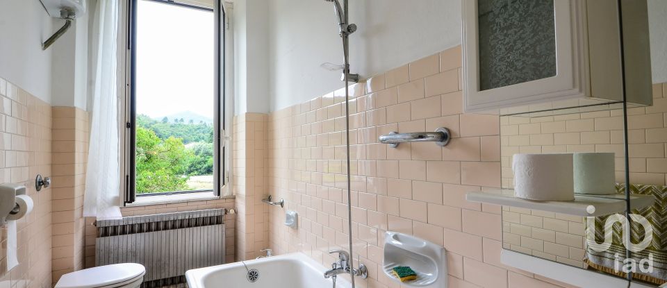 House 8 rooms of 202 m² in Millesimo (17017)