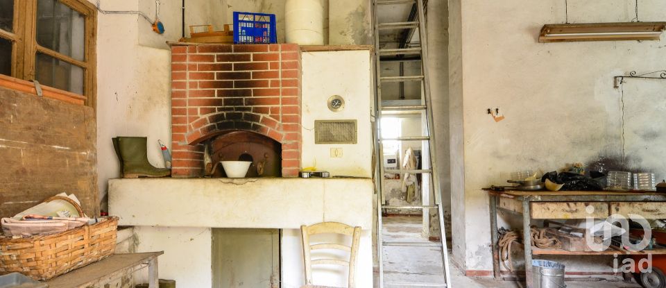 House 8 rooms of 202 m² in Millesimo (17017)