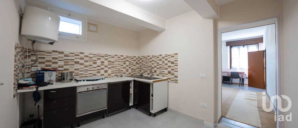 House 4 rooms of 121 m² in Argenta (44010)