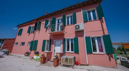 Casa indipendente / Villa 6 locali di 3.149 m² in Berra (44033)