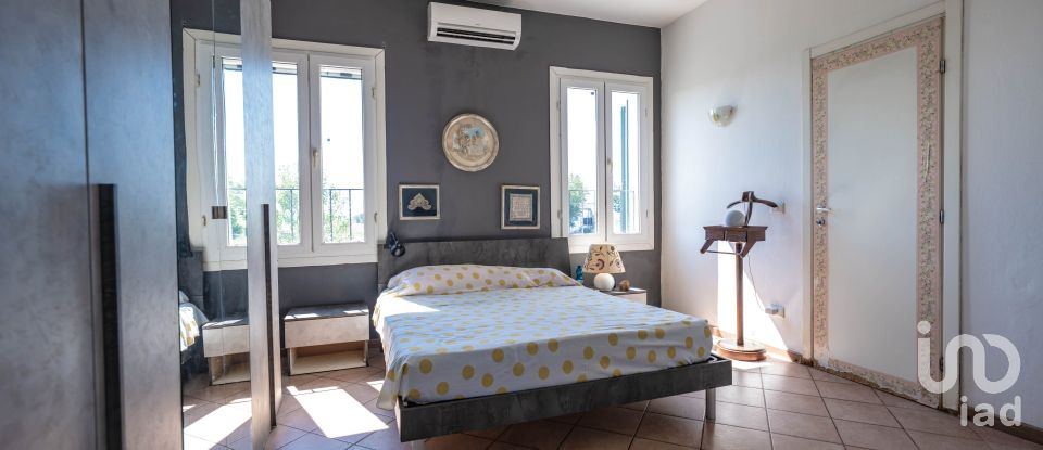 Casa indipendente / Villa 6 locali di 3.149 m² in Berra (44033)