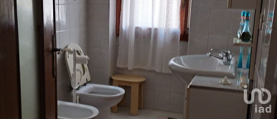 Appartamento 6 locali di 121 m² a Sassari (07100)