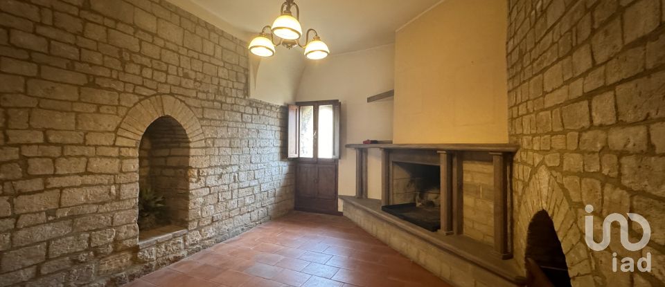 Apartment 14 rooms of 350 m² in Fano (61032)