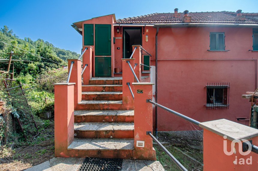 Quadrilocale di 47 m² a Ceranesi (16014)