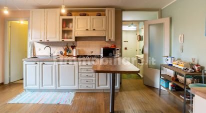 Rifugio 3 locali di 180 m² in Fossato di Vico (06022)