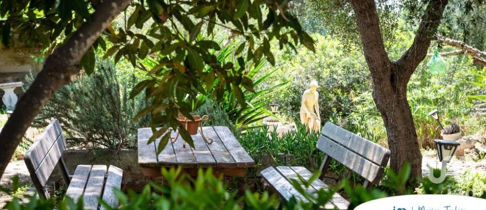 Farm 18 rooms of 387 m² in Nardò (73050)