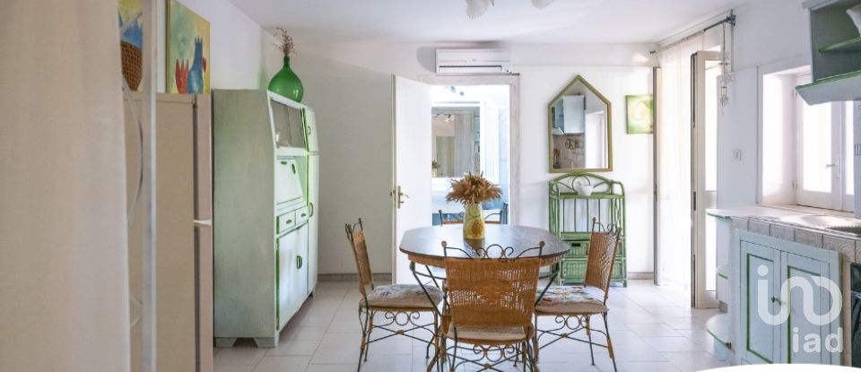 Farm 18 rooms of 387 m² in Nardò (73050)