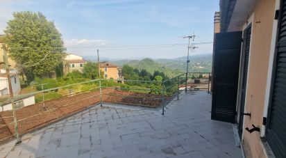 Casa di paese 5 locali di 100 m² in Carro (19012)