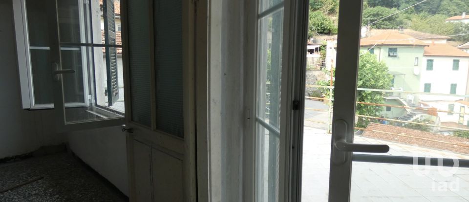 Casa di paese 5 locali di 100 m² in Carro (19012)