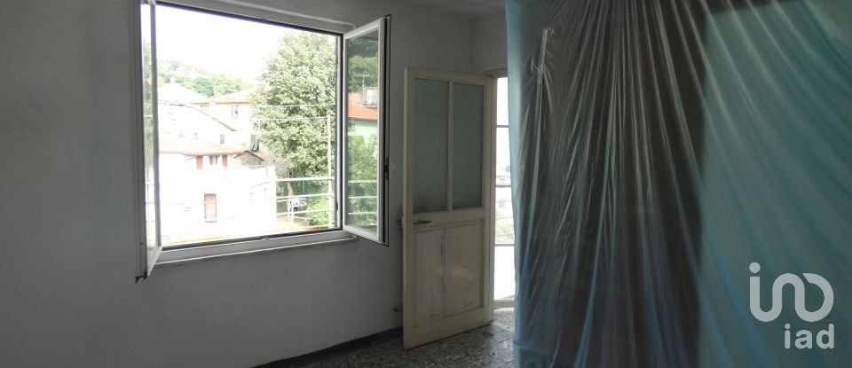 Casa di paese 5 locali di 100 m² in Carro (19012)