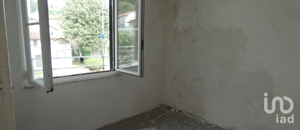 Casa di paese 5 locali di 100 m² in Carro (19012)